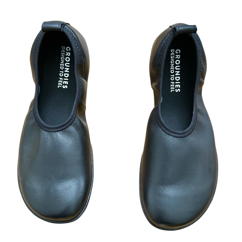 Black Women's Flats